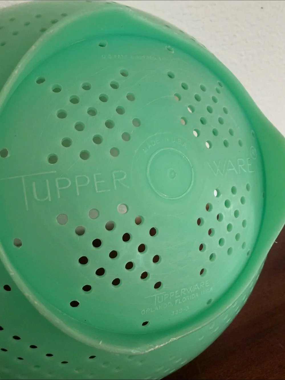 Tupperware Vintage Jadeite Mint Green Plastic Colander